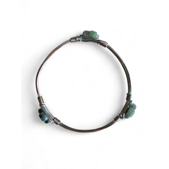 Handcrafted Wire Bangle With Green Jade Stone Cross Accents - Picture 4 of 4